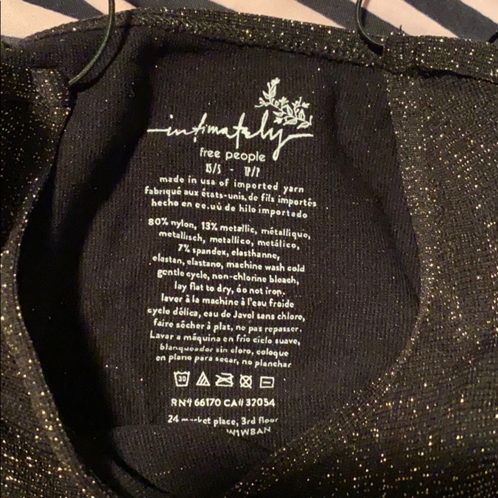 Top - Picture 4 of 4